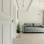 Nest Inn Meteor